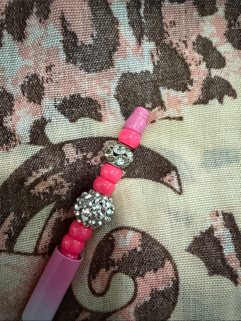 N/A attractive pink